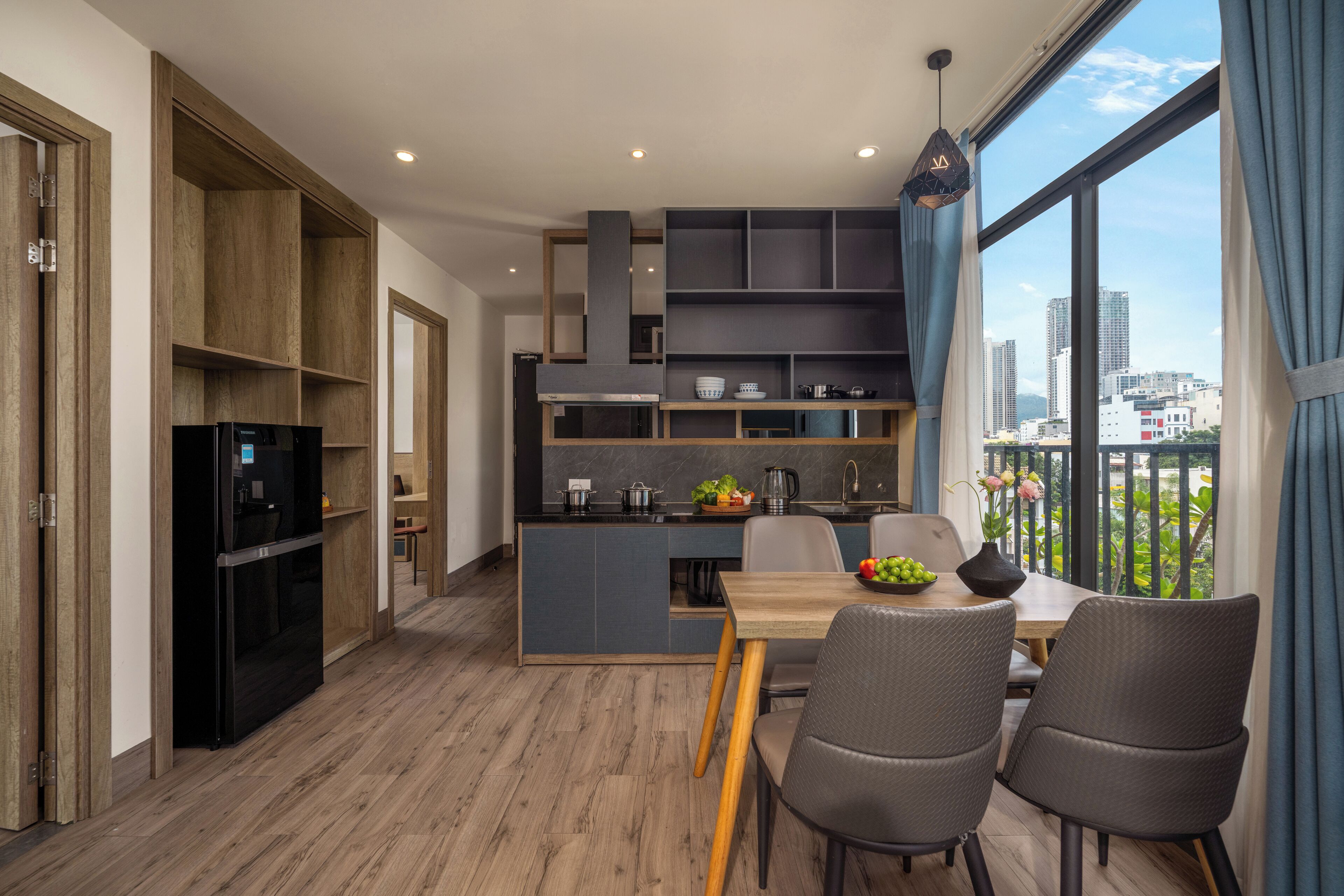 Two-Bedroom Apartment with Balcony | Ausblick vom Zimmer
