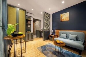 Deluxe King Room with Balcony