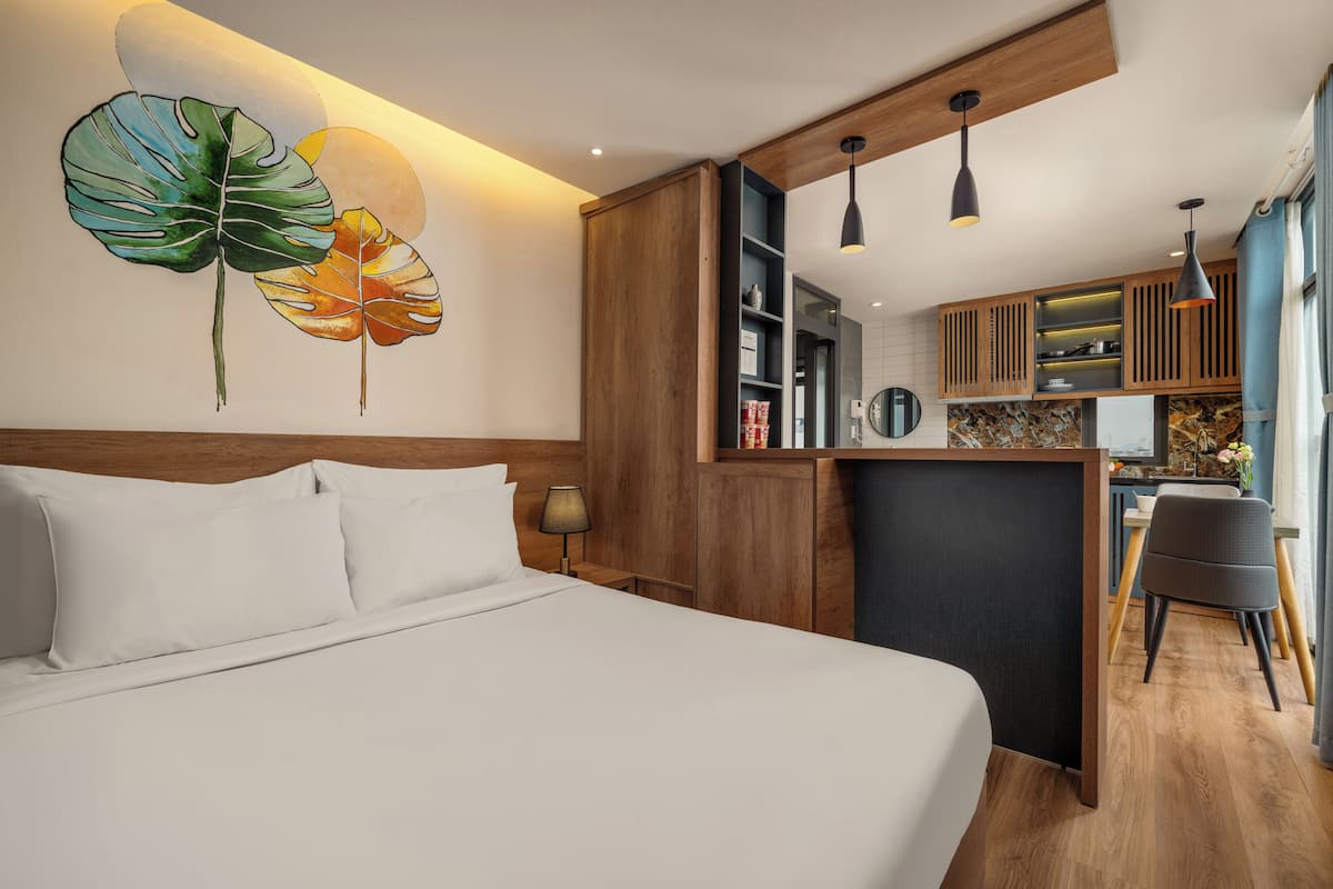 Standard Studio | 1 bedroom, minibar, blackout drapes, free WiFi