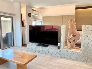 Interior - Supervised by master master Masuo Fujiwara Design / Ito Shizuoka (Ito)