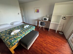Kamar Standar, pemandangan kebun | Meja kerja dan Wi-Fi gratis