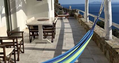 Family holidays : cozy villa with amazing sea view