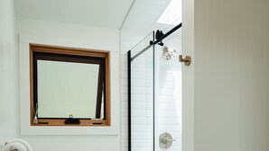 Uklassifisert bilde, 3 av 10, knapp