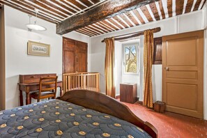 2 sovrum, strykjärn/strykbräda, gratis wi-fi och sängkläder