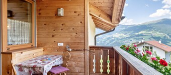 Apartment 'Solerhof Romantik' with Mountain View, Shared Garden and Wi-Fi