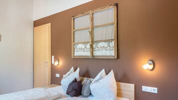 2 chambres, fer et planche Ă  repasser, Wi-Fi gratuit, draps fournis