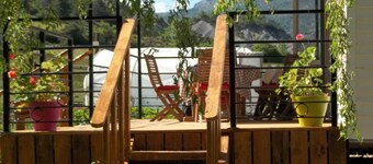 Bungalow with Mountain View, Private Terrace and Private Garden