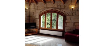 Studio Apartment "Tsarouxi Village 1" with Mountain View, Private Terrace & Wi-Fi