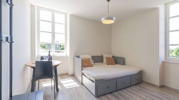 1 chambre, Wi-Fi gratuit, draps fournis