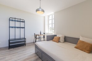 1 chambre, Wi-Fi gratuit, draps fournis