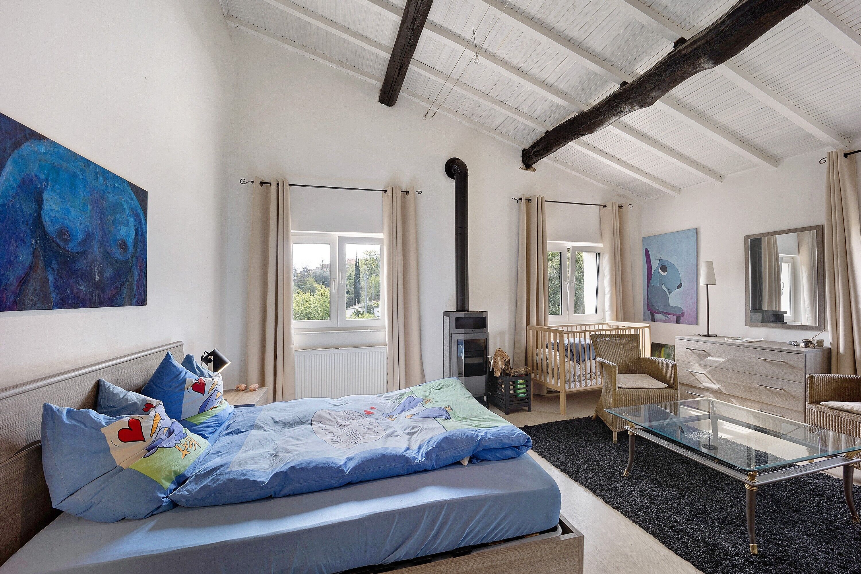 2 habitaciones, tabla de planchar con plancha y wifi gratis 