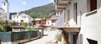 Apartment 'Casa Elisa' with Mountain View, Balcony and Wi-Fi