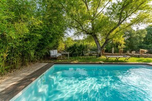 Pool - Villa 'Plein Coeur Du Luberon' with Private Pool, Private Terrace and Wi-Fi (Apt)