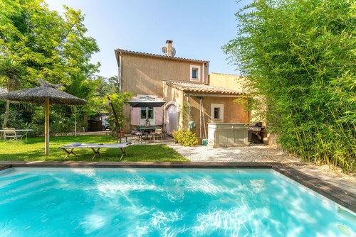 Villa 'Plein Coeur Du Luberon' avec piscine privée, terrasse privée et Wi-Fi