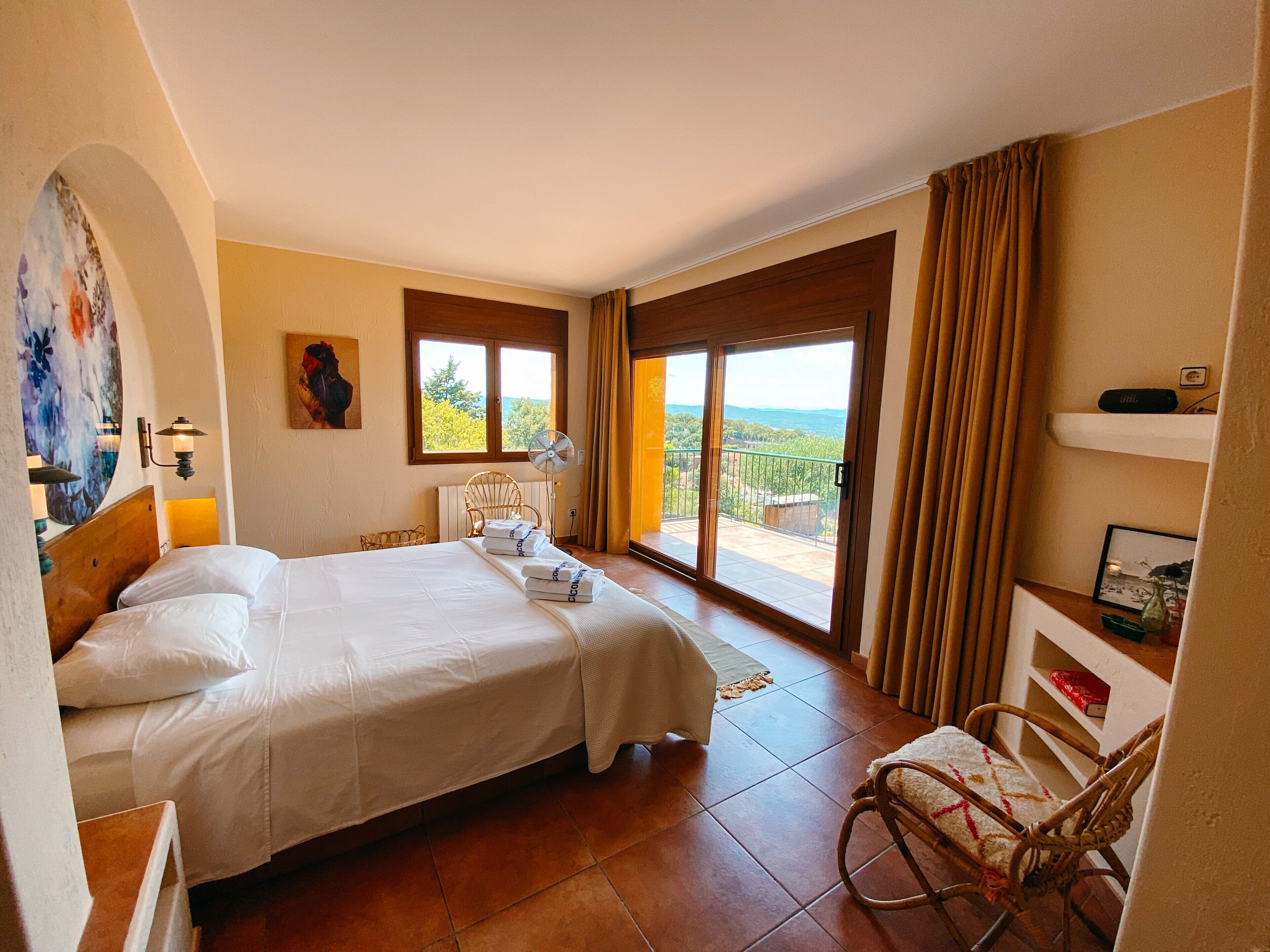 4 Schlafzimmer, kostenloses WLAN, Bettwäsche
