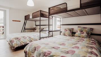 3 soverom og strykejern/-brett