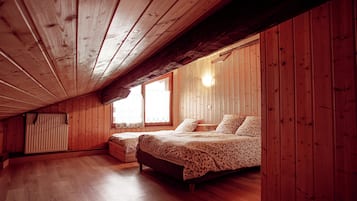 3 chambres, fer et planche Ă  repasser