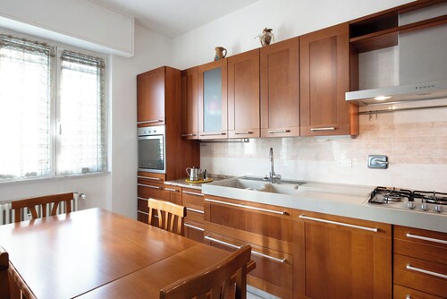 Apartment 'Le Vele' with Sea View, Shared Garden and Balcony