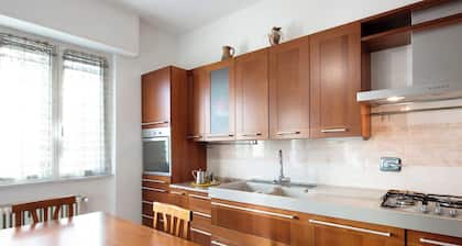 Apartment 'Le Vele' with Sea View, Shared Garden and Balcony