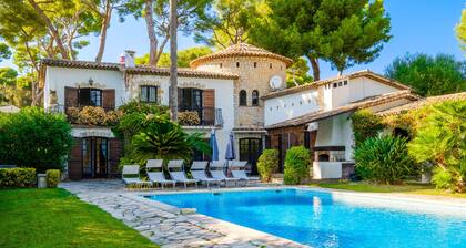 Villa 'Provenzale Clos De Minerve' with Private Pool, Private Terrace, and Wi-Fi