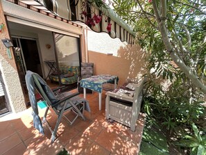 Terrace/patio - Studio for 4 with terrace and parking near Cap d'Agde beach (Cap d'Agde)
