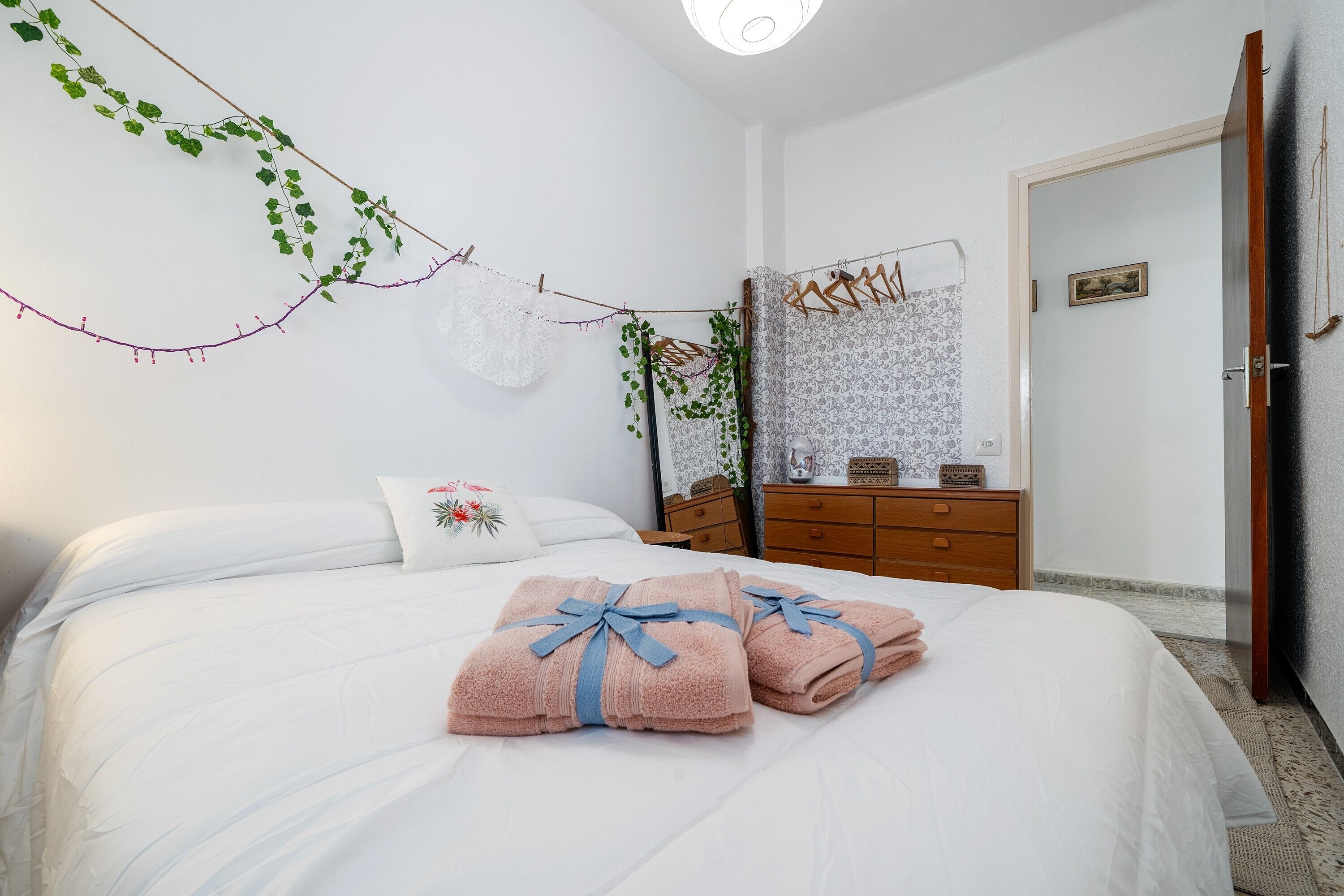 3 bedrooms, iron/ironing board, free WiFi, bed sheets