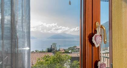 Magnificent apartment with private pool and view of Lake Iseo