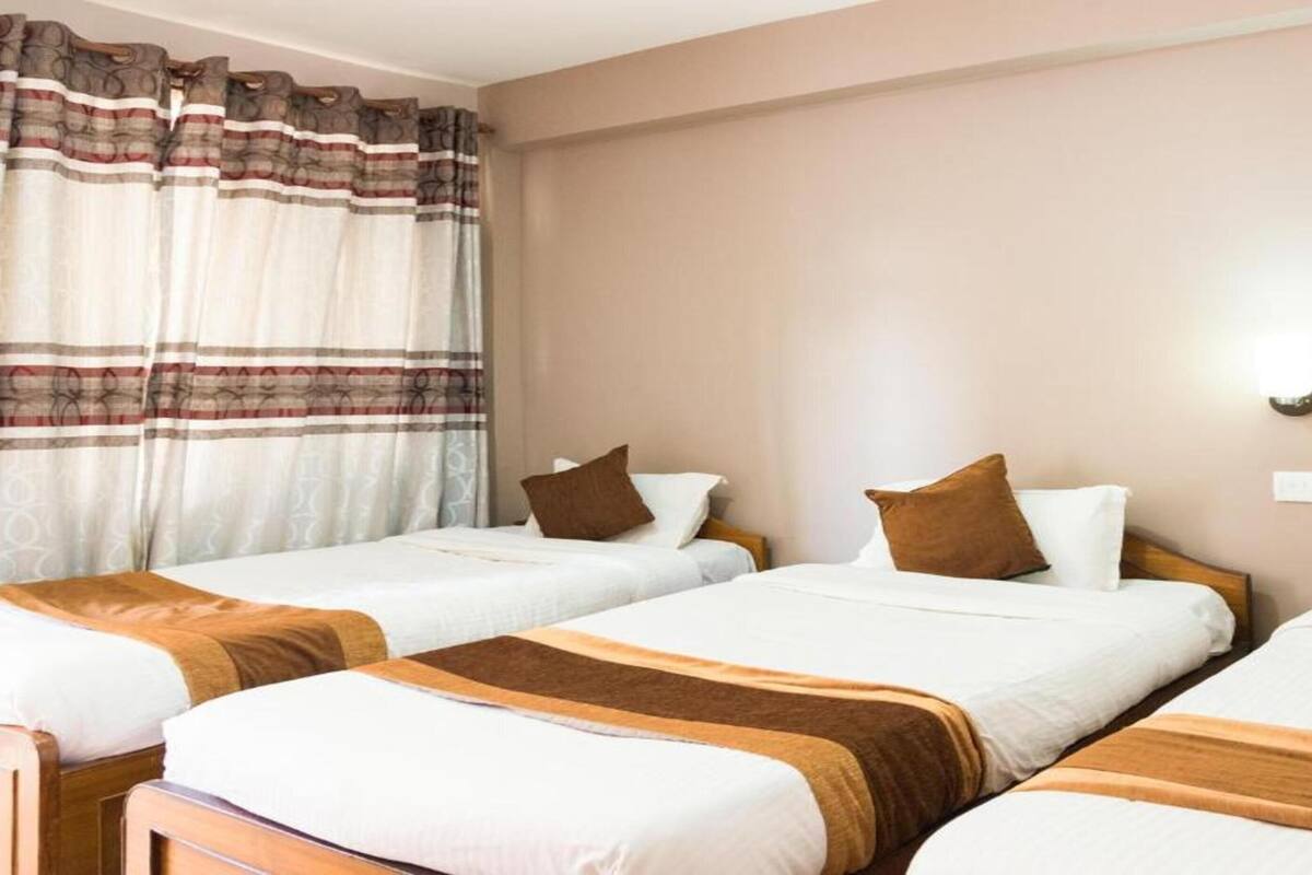 Deluxe Triple Room | Free WiFi, bed sheets