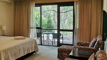 Rom – executive | Individuelt dekorert, individuelt innredet og blendingsgardiner