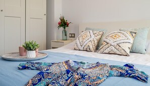 2 bedrooms, free WiFi, wheelchair access - Modern Apartment with Terrace, A/C, WiFi & Elevator, Steps from the Beach (Palamós)