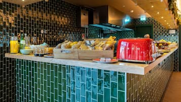 Daily buffet breakfast (EUR 20 per person)