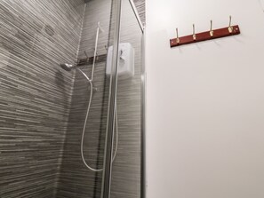 Shower - Fishermans Watch (Bridlington)