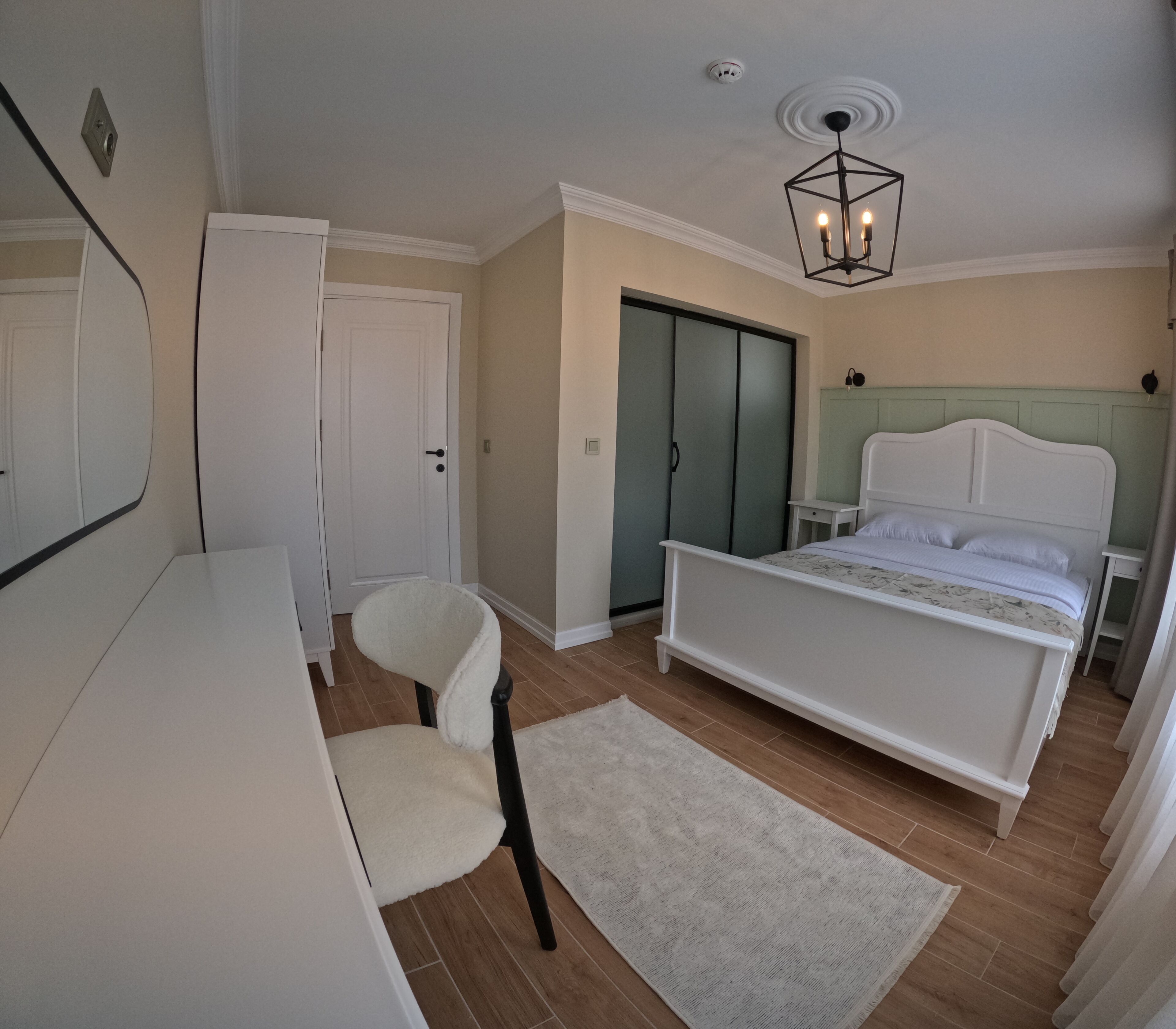 Departamento básico | 1 habitación, cortinas blackout y insonorización 