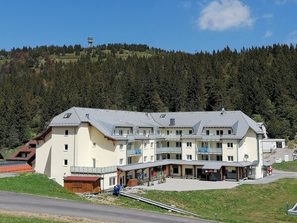 Exterior - Vacation apartment on the Feldberg directly at the ski lift / hiking trails, up to 4 persons (Feldberg (Schwarzwald))