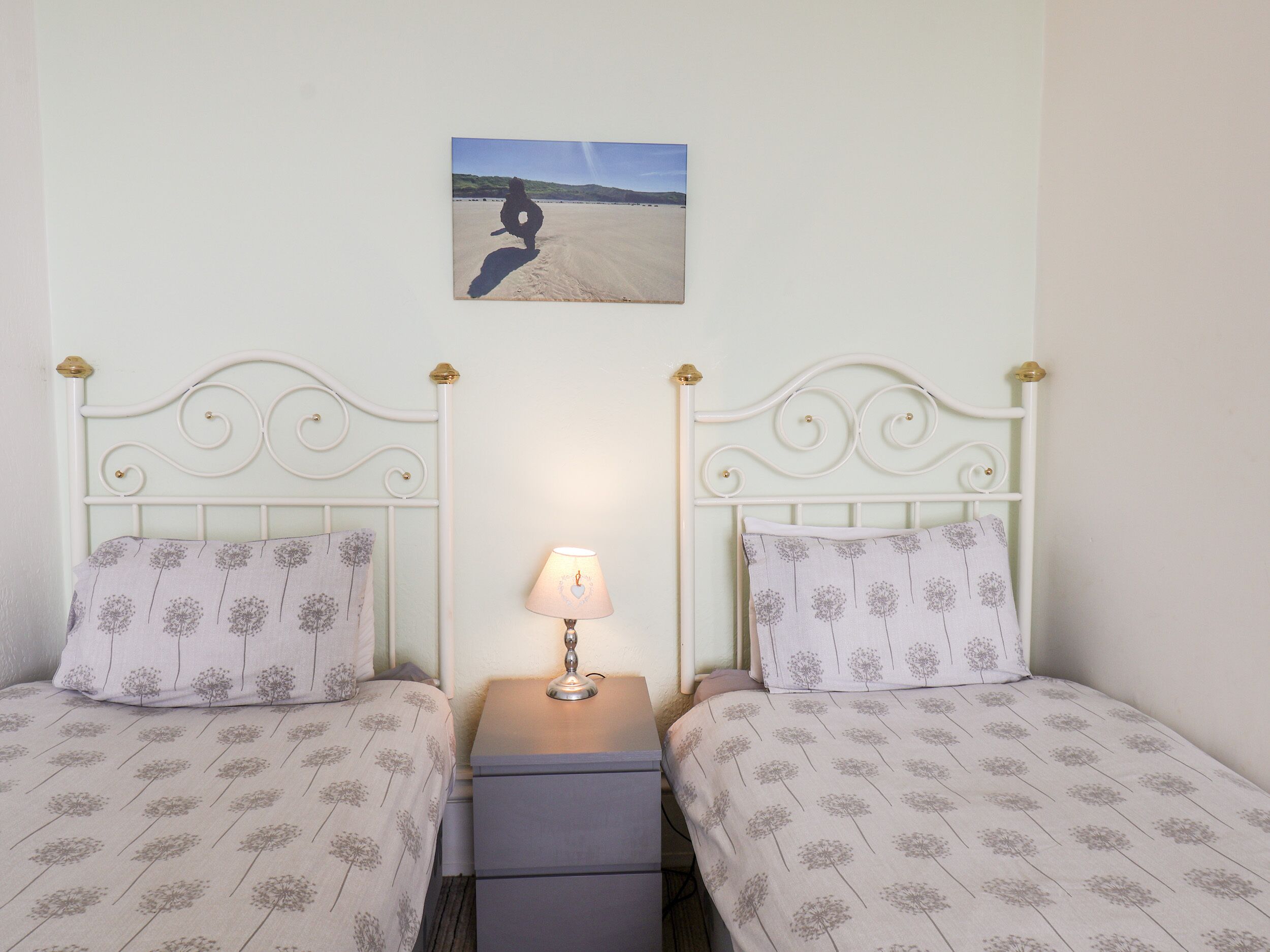1 chambre, décoration personnalisée, ameublement personnalisé