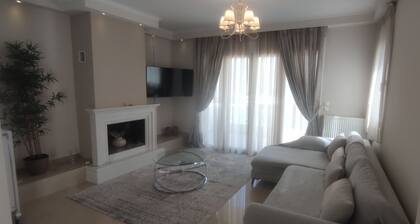 The Lake's Pearl.relax in lux Property.beautiful View.lake,mountains,swim Pool