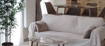 The Lake's Pearl.relax in lux Property.beautiful View.lake,mountains,swim Pool