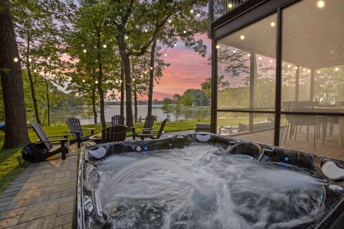 Harbor View Haven | Waterfront w/ Hot Tub + Dock!