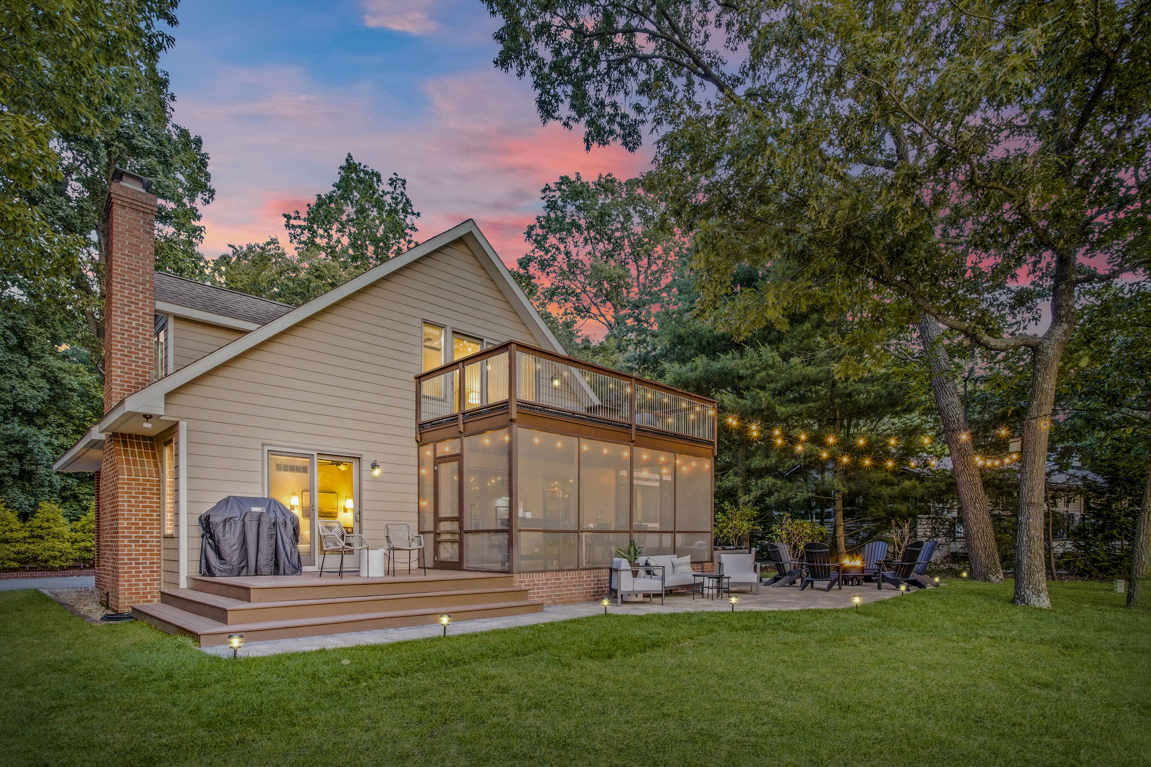 Harbor View Haven | Waterfront w/ HOT TUB + Dock!
