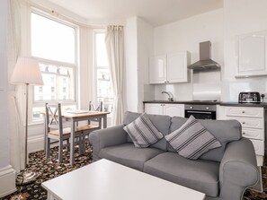 Living area - 5 Beach View @ Beaconsfield House (Bridlington)