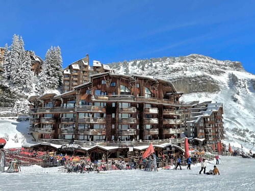 Ski-in/Ski-out apartment for 6 in Avoriaz with balcony and WiFi