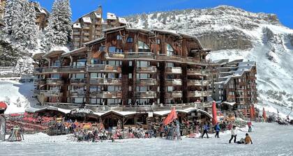 Ski-in/Ski-out apartment for 6 in Avoriaz with balcony and WiFi