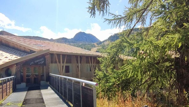 A wooden building with a sign reading "LES TERRASSES D'AZUR". - Cozy south-facing apartment, 4 people, near funicular (Isola 2000)