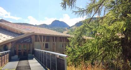Cozy south-facing apartment, 4 people, near funicular
