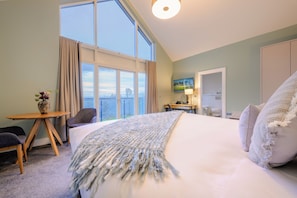 Deluxe kamer, 1 twee- of 2 eenpersoonsbedden, balkon, uitzicht op tuin | Luxe beddengoed, Select Comfort-bedden, een kluis op de kamer