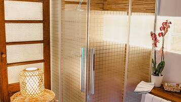 Shower, towels, soap, shampoo