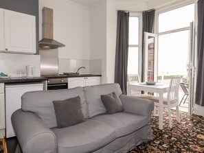 Living area - 3 Beach View @ Beaconsfield House (Bridlington)