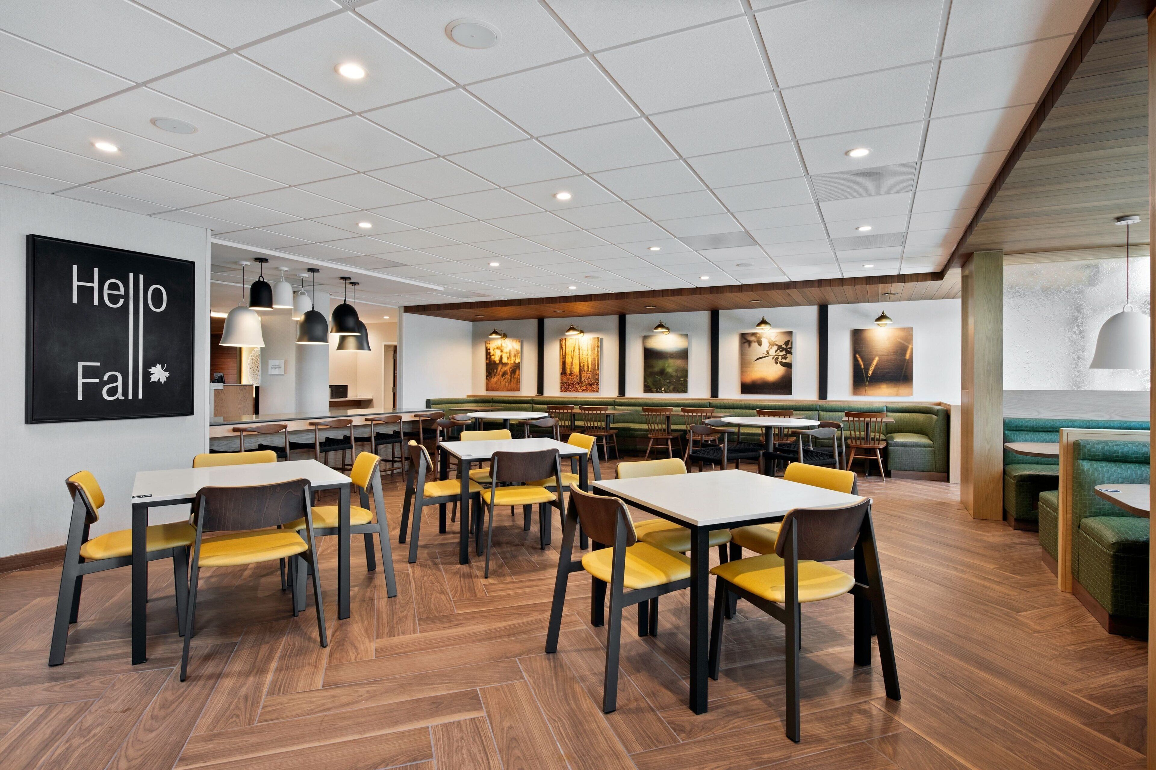 Tägliches inbegriffenes kontinentales Frühstück