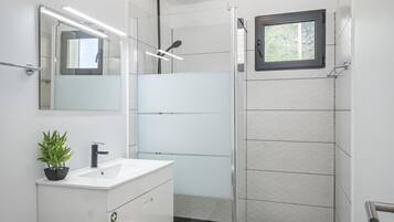House | Bathroom