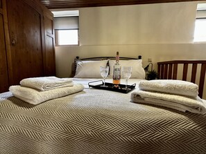1 Schlafzimmer, Bügeleisen/Bügelbrett, kostenloses WLAN, Bettwäsche